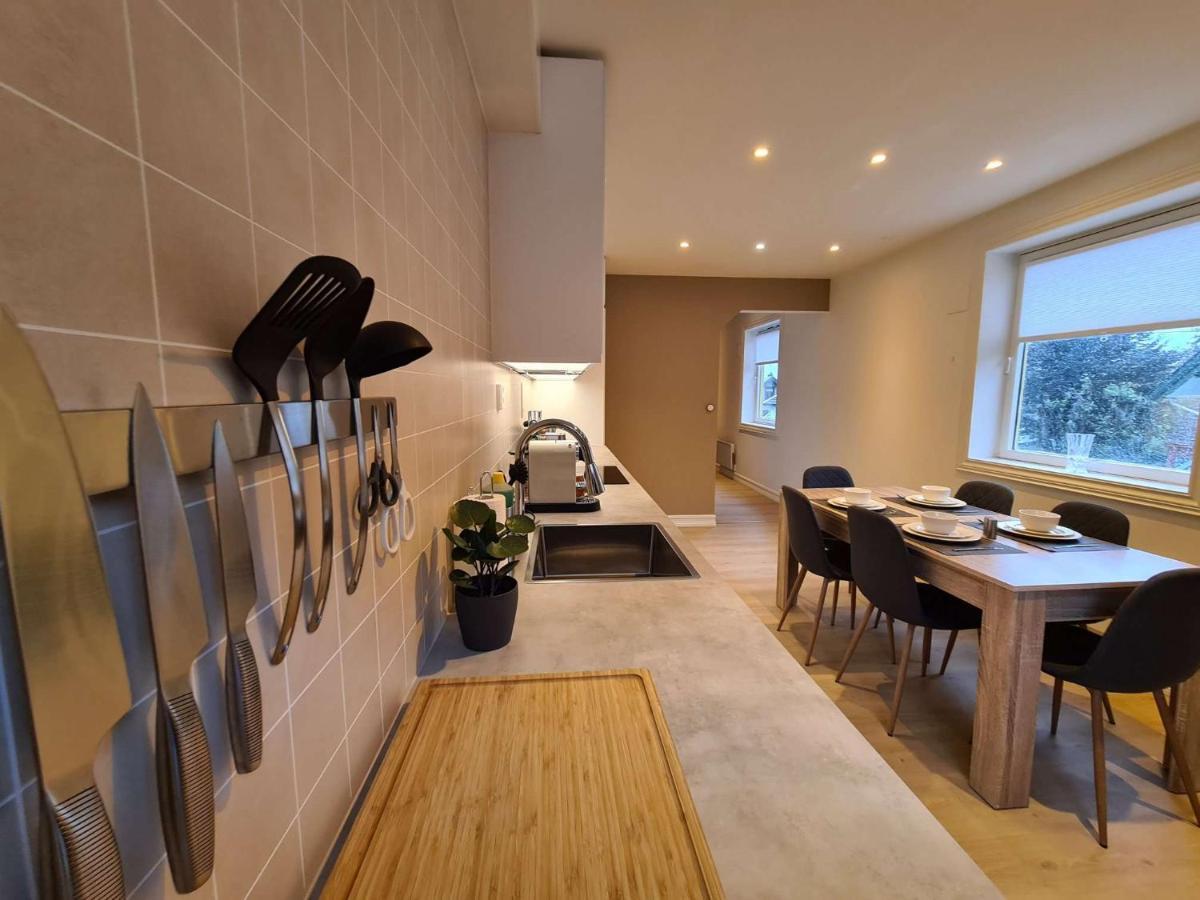 Beautiful 3-bedroom Near Center, 110m2, Great Location Leilighet